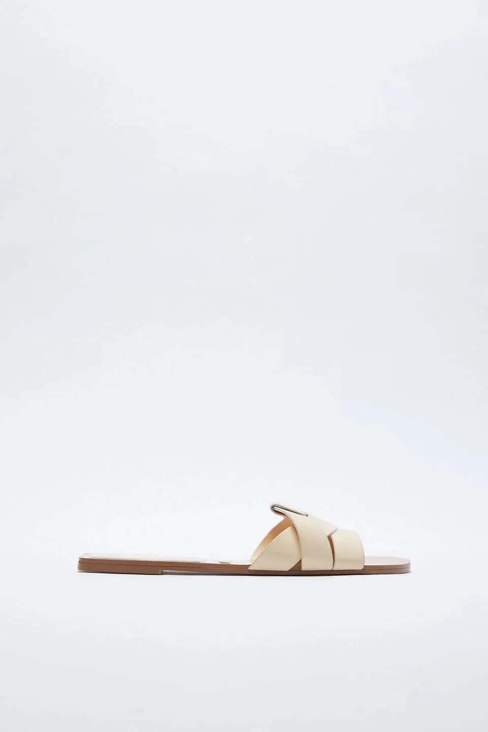 FLAT CRISS-CROSS LEATHER SLIDER SANDALS - BEIGE