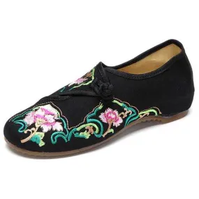 Flower Embroidered Round Toe Buckle Flat Loafers