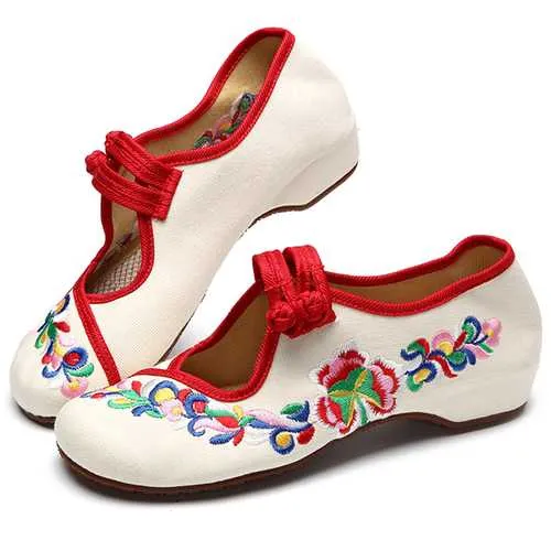 Flower Embroidered Slip On Retro Flat Loafers