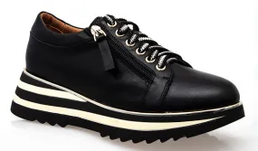 Hosting Sneakers - Black