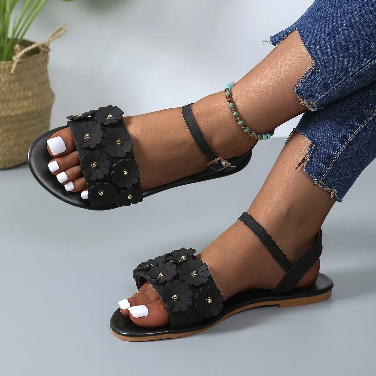 Kathleen – Floral Roman Flat Sandals