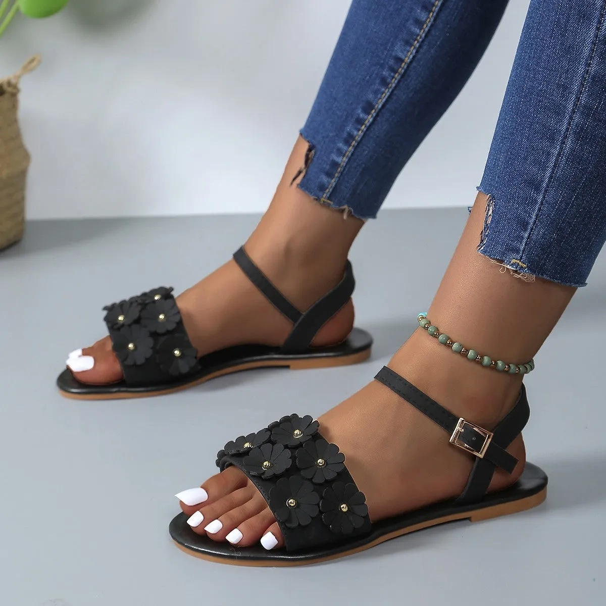 Kathleen – Floral Roman Flat Sandals