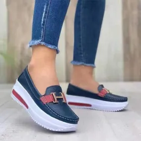 Women's Light And Comfortable Platform Sneakers 79491078C